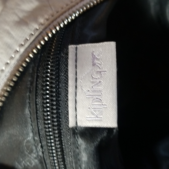 KIPLINGER GREY CROSSBODY BAG STITCHING IN FRONT - Picture 7 of 8